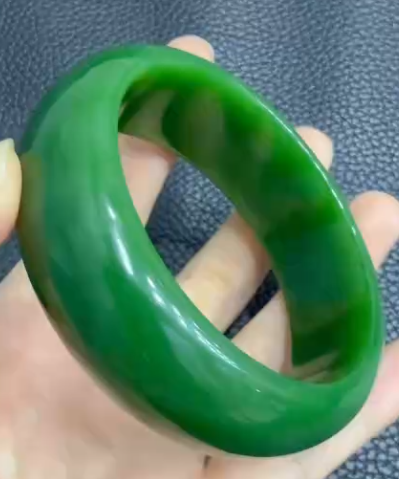 Wide Band Green Nephrite Bangle