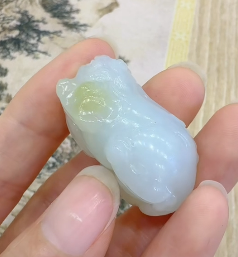 White Nephrite Pixiu Pendant with Sugar Veins